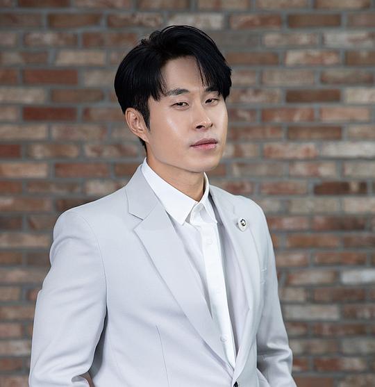 闵度允 Min Do-yoon