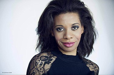 西尔维亚·斯图尔特 Sylvia Stewart