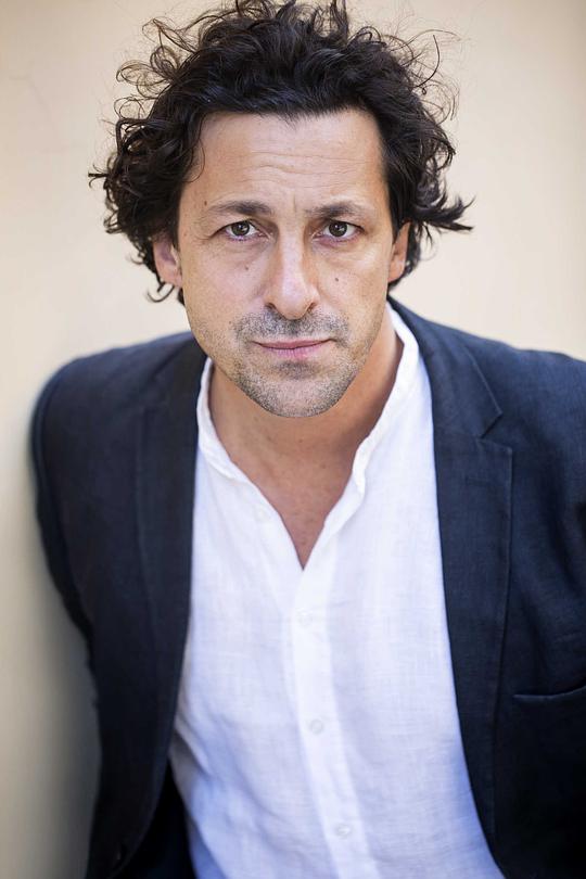 雅利·古柳奇 Yari Gugliucci