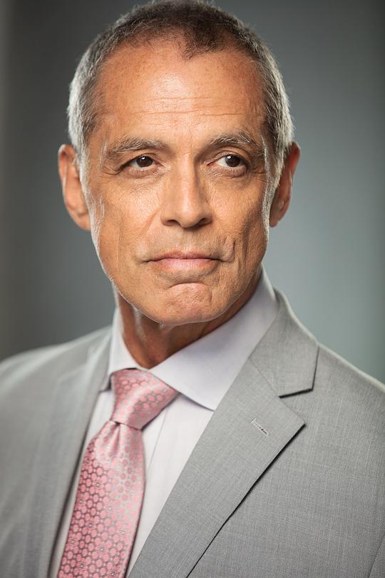 切克麦科勒姆 Chuck McCollum