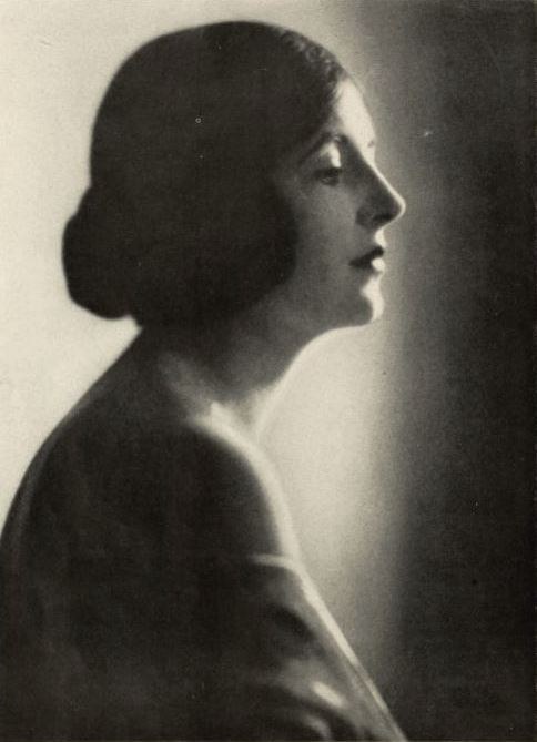 Myrna Bonillas Myrna Bonillas