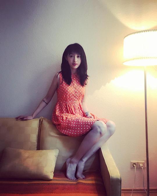 施柳屹 Vivian Shi