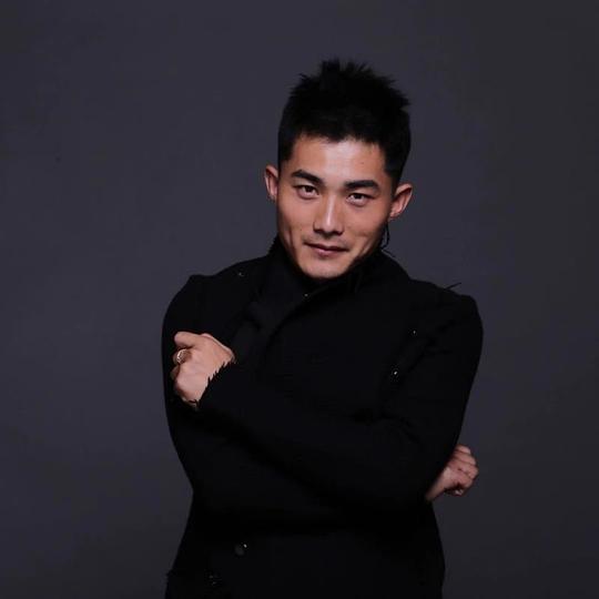 周海峰 Haifeng Zhou