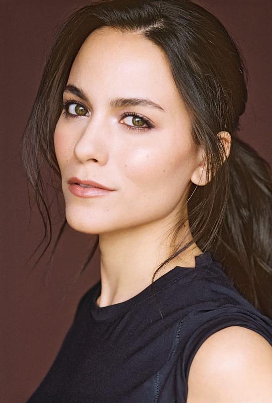 玛雅·斯托扬 Maya Stojan