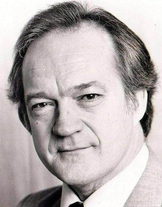 伊恩·霍格 Ian Hogg