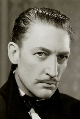 华伦·威廉 Warren William