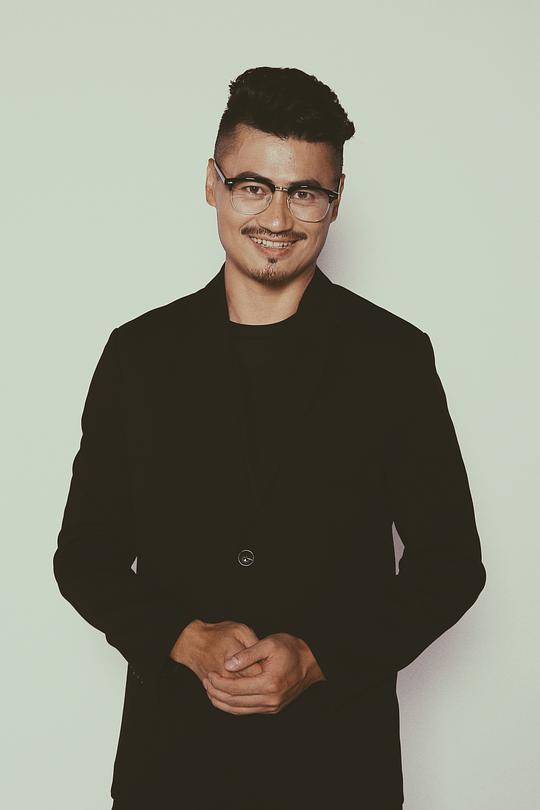 张亢 Kang Zhang