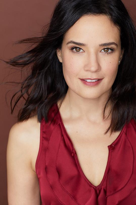 达希拉·萨勒姆 Dahlia Salem