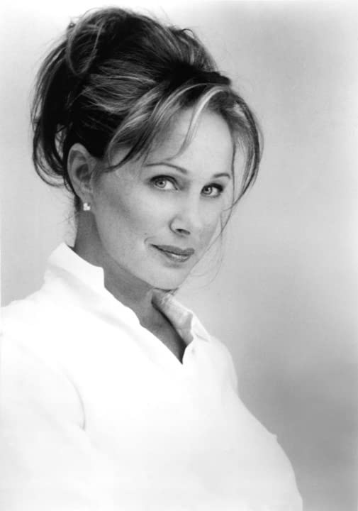 帕梅拉·贝尔伍德 Pamela Bellwood