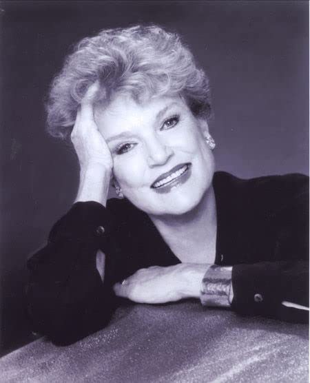 皮帕·斯科特 Pippa Scott