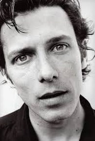 尼尔斯·塔维涅 Nils Tavernier