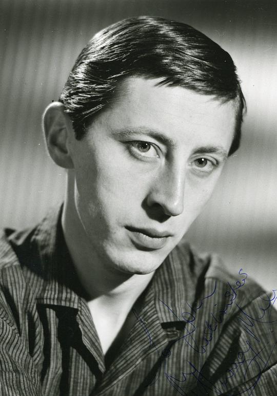 穆雷·梅尔文 Murray Melvin