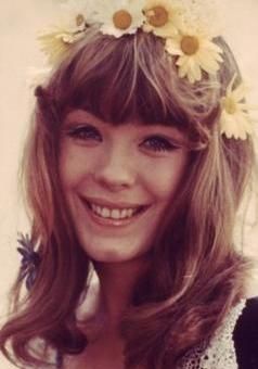 帕梅拉·德斯·巴雷斯 Pamela Des Barres