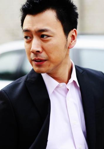 曹炳琨 Bingkun Cao