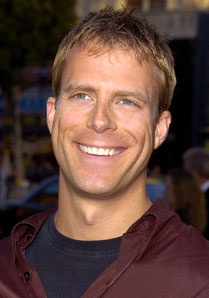 丹尼尔·特拉维斯 Daniel Travis