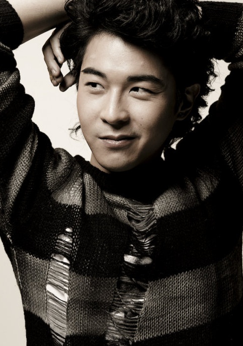 周俊伟 Lawrence Chou