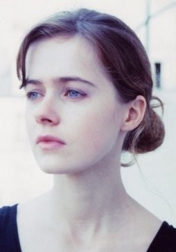 朱莉·德拉姆 Julie Delarme