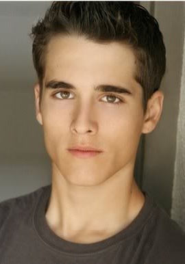 丹尼尔·萨门纳斯 Daniel Samonas