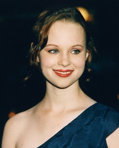索拉·伯奇 Thora Birch