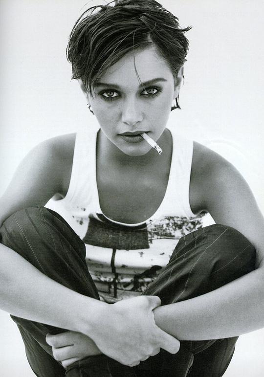埃玛·德·科内 Emma de Caunes