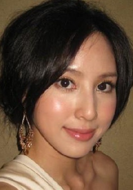 房思瑜 Serena Fang