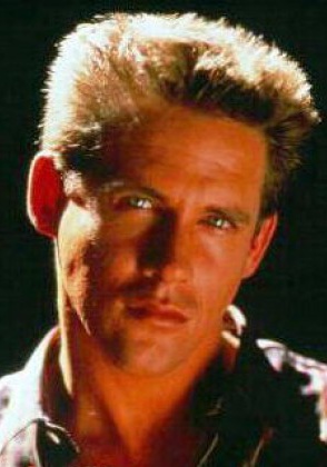 迈克尔·杜迪考夫 Michael Dudikoff