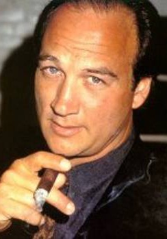 詹姆斯·贝鲁什 James Belushi