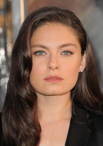 艾莉克莎·黛瓦洛斯 Alexa Davalos