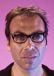 泰勒·内古龙 Taylor Negron