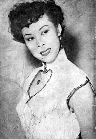 秦小梨 Chun Siu Lay