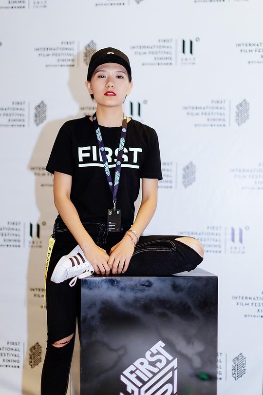 许莹捷 Yingjie Xu
