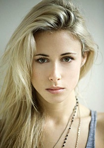 吉莲·珍塞尔 Gillian Zinser