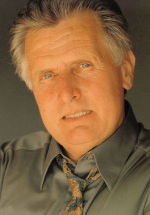 乔·艾斯特维兹 Joe Estevez