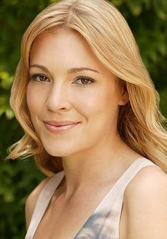 米拉·福尔克斯 Mirrah Foulkes