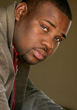 詹姆斯·厄尔 James Earl