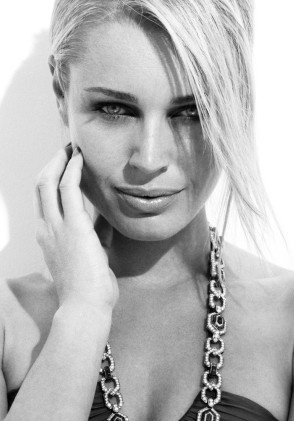 丽贝卡·罗梅恩 Rebecca Romijn