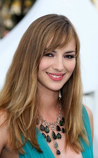 露易丝·布尔昆 Louise Bourgoin