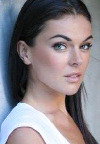 赛琳达·斯万 Serinda Swan