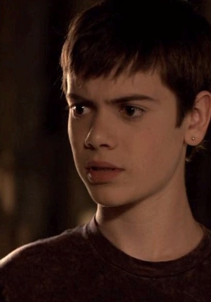 亚历山大·古尔德 Alexander Gould