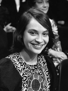 莫妮卡·布莱布特罗伊 Monica Bleibtreu