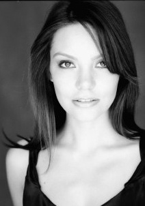 凯蒂·斯图亚特 Katie Stuart