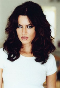 娜塔莉·爱娃隆 Natalia Avelon