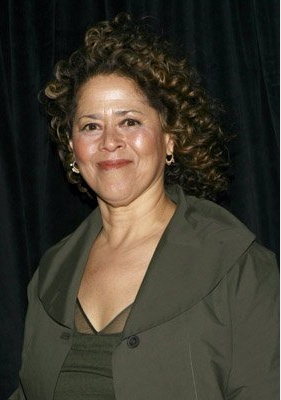 安娜·迪佛·史密斯 Anna Deavere Smith
