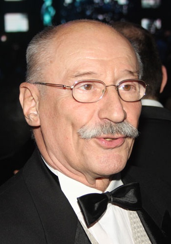 维克托·雷本久克 Victor Rebengiuc