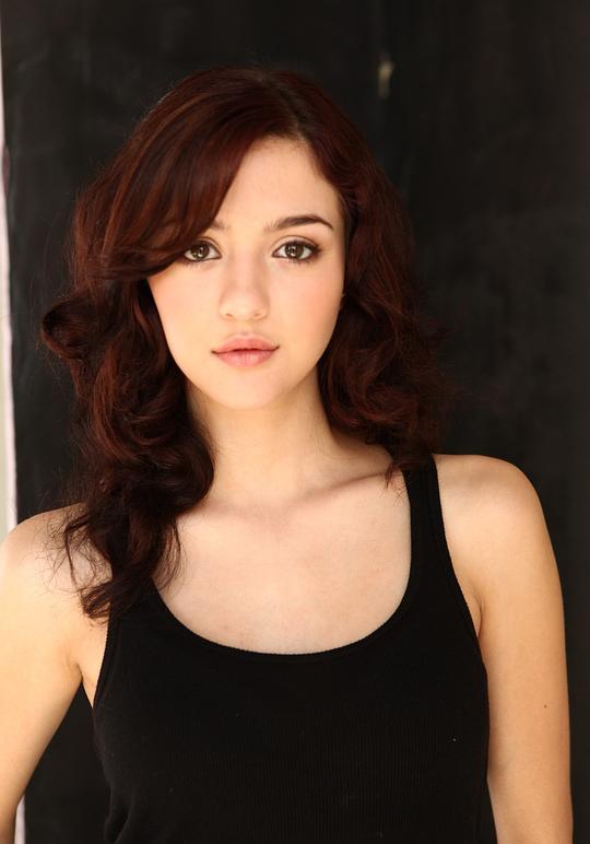 凯蒂·芬德莱 Katie Findlay