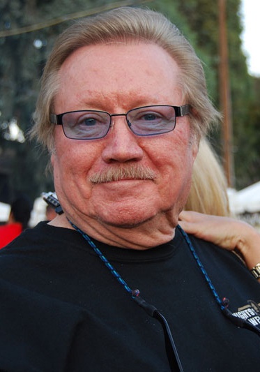 格伦·A·拉尔森 Glen A. Larson