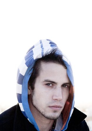 艾斯彻·霍洛维 Escher Holloway