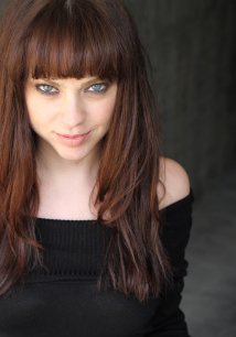 菲奥娜·道里夫 Fiona Dourif