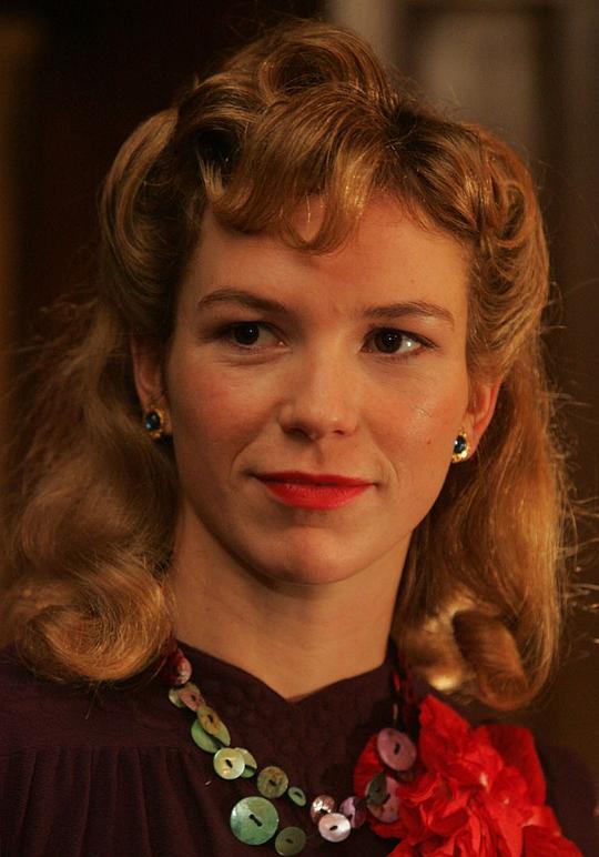 汉妮萨科·维克斯 Honeysuckle Weeks