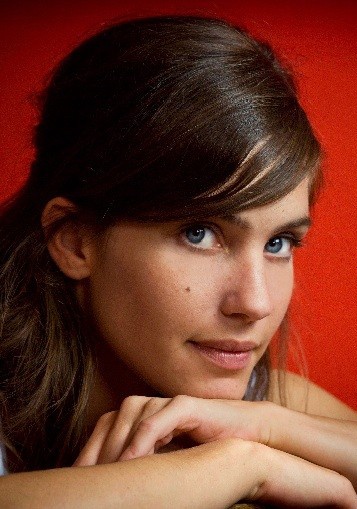 劳拉·薇琳顿 Laura Verlinden